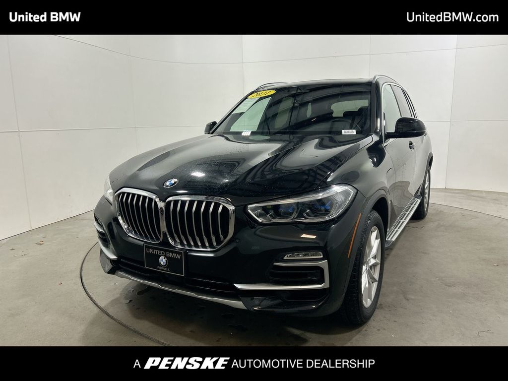 2021 BMW X5 45e's photo