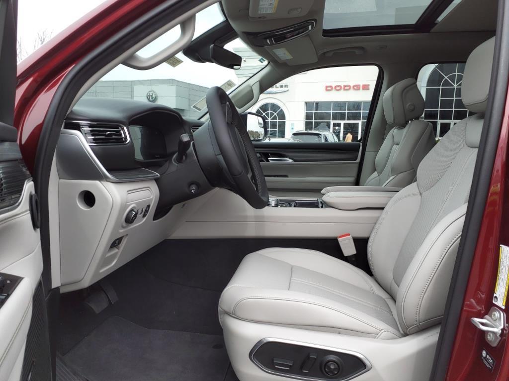 2024 Jeep Wagoneer Series II photo 4