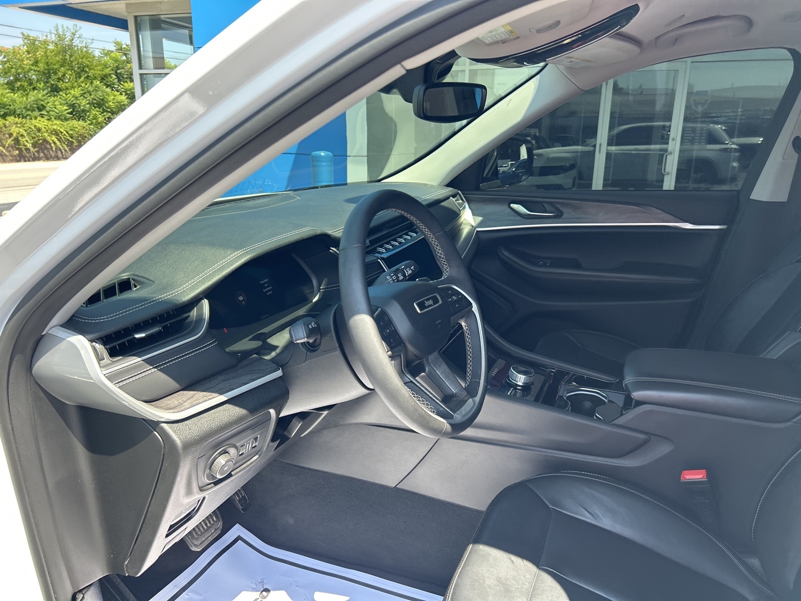 2023 Jeep Grand Cherokee Limited photo 15