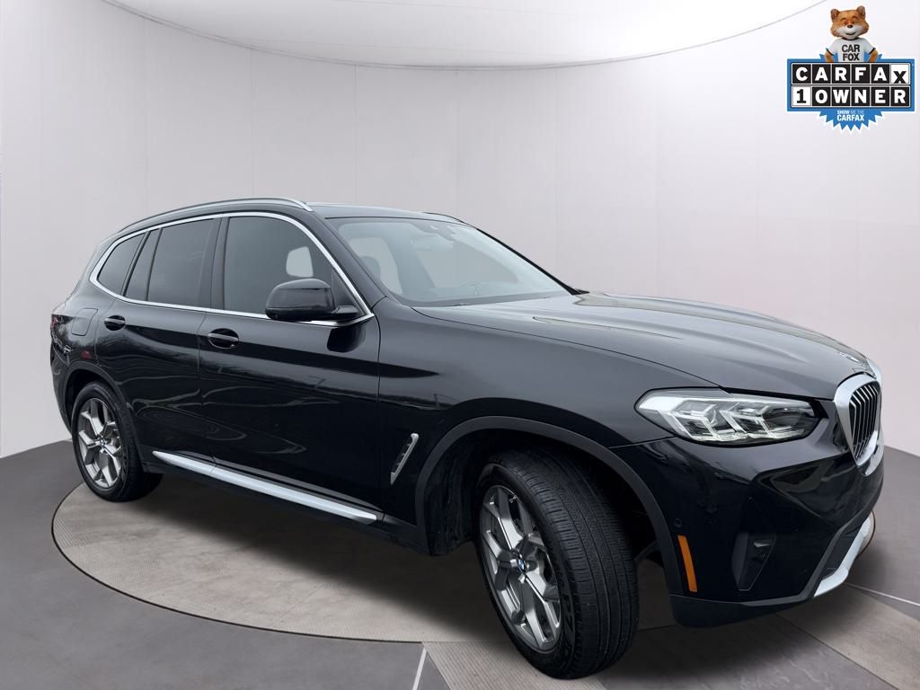 2023 BMW X3 30i's photo
