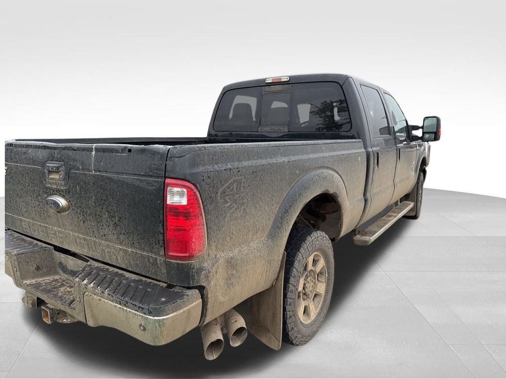 2015 Ford F-350 Lariat photo 3