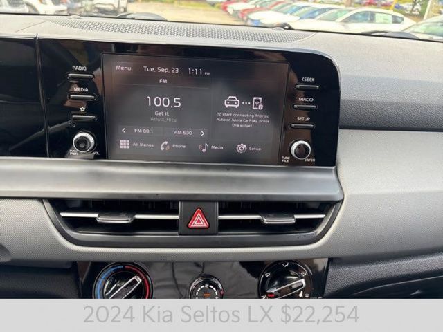 2024 Kia Seltos LX photo 8