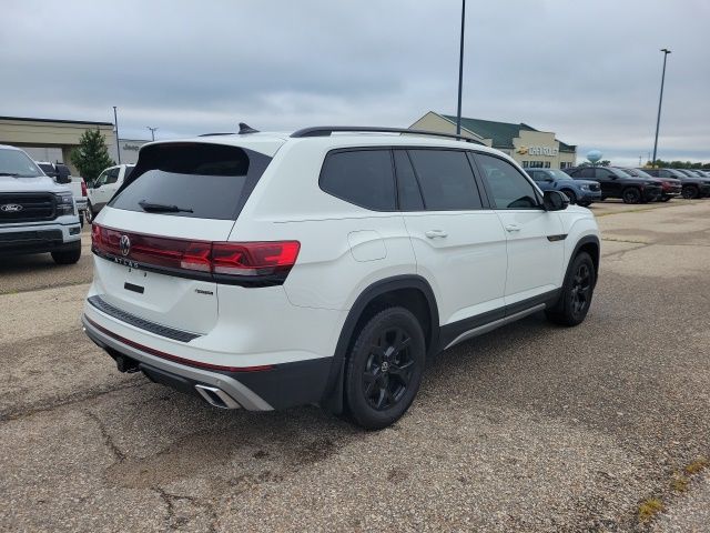 2024 Volkswagen Atlas Peak Edition SE Technology photo 19