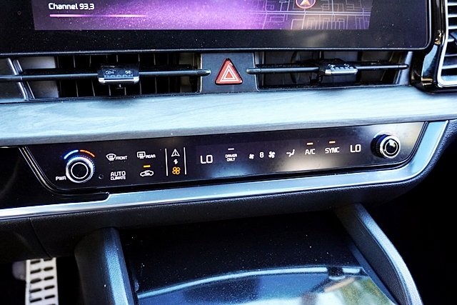 Used 2025 Gray Kia X-Line Prestige image 34