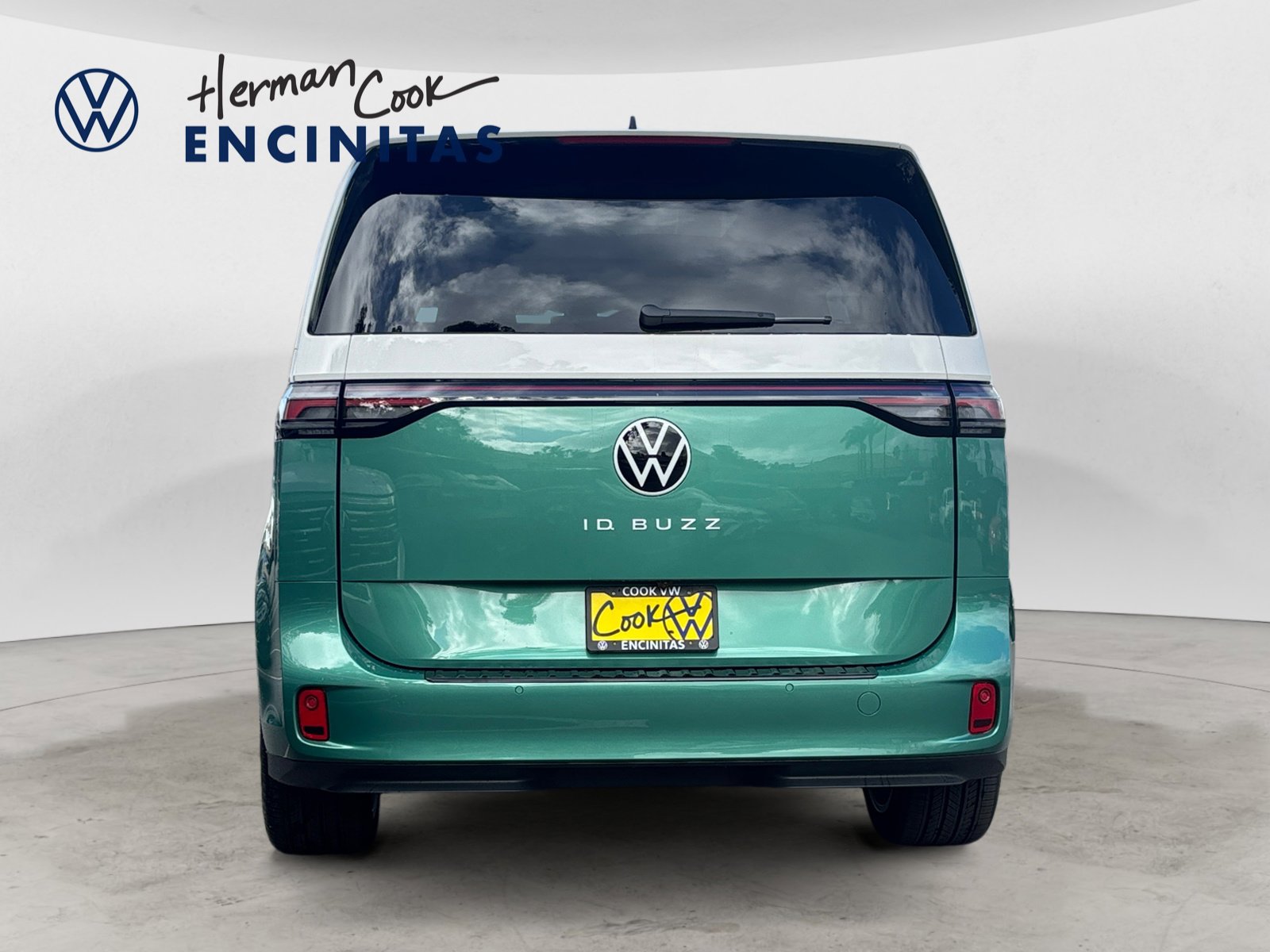2025 Volkswagen ID. Buzz photo 3