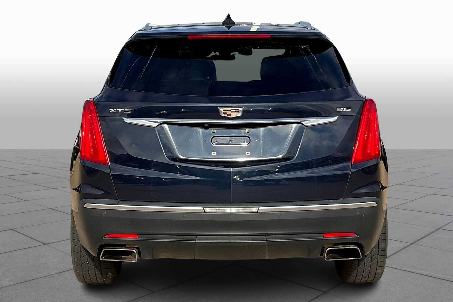 2017 Cadillac XT5 Luxury photo 4