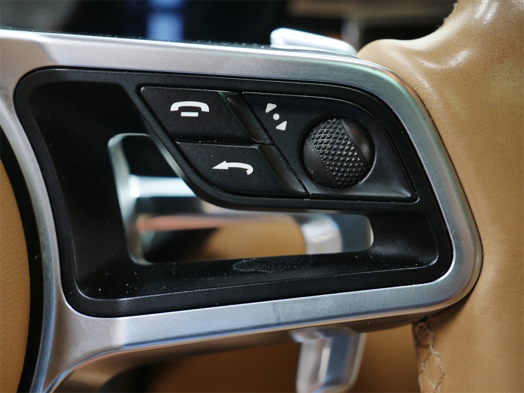 2015 Porsche Macan S photo 19