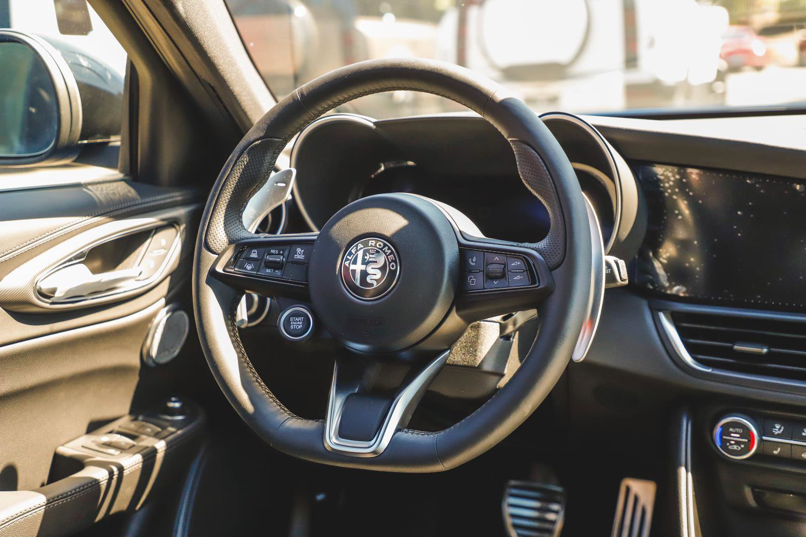 2025 Alfa Romeo Giulia Base photo 21