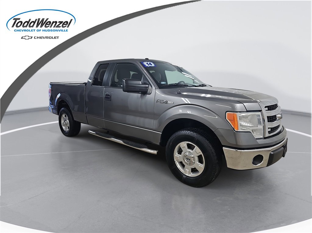2014 Ford F-150 XL's photo