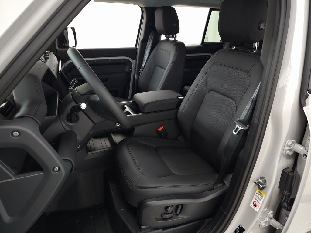 2026 LAND ROVER DEFENDER - Image 12