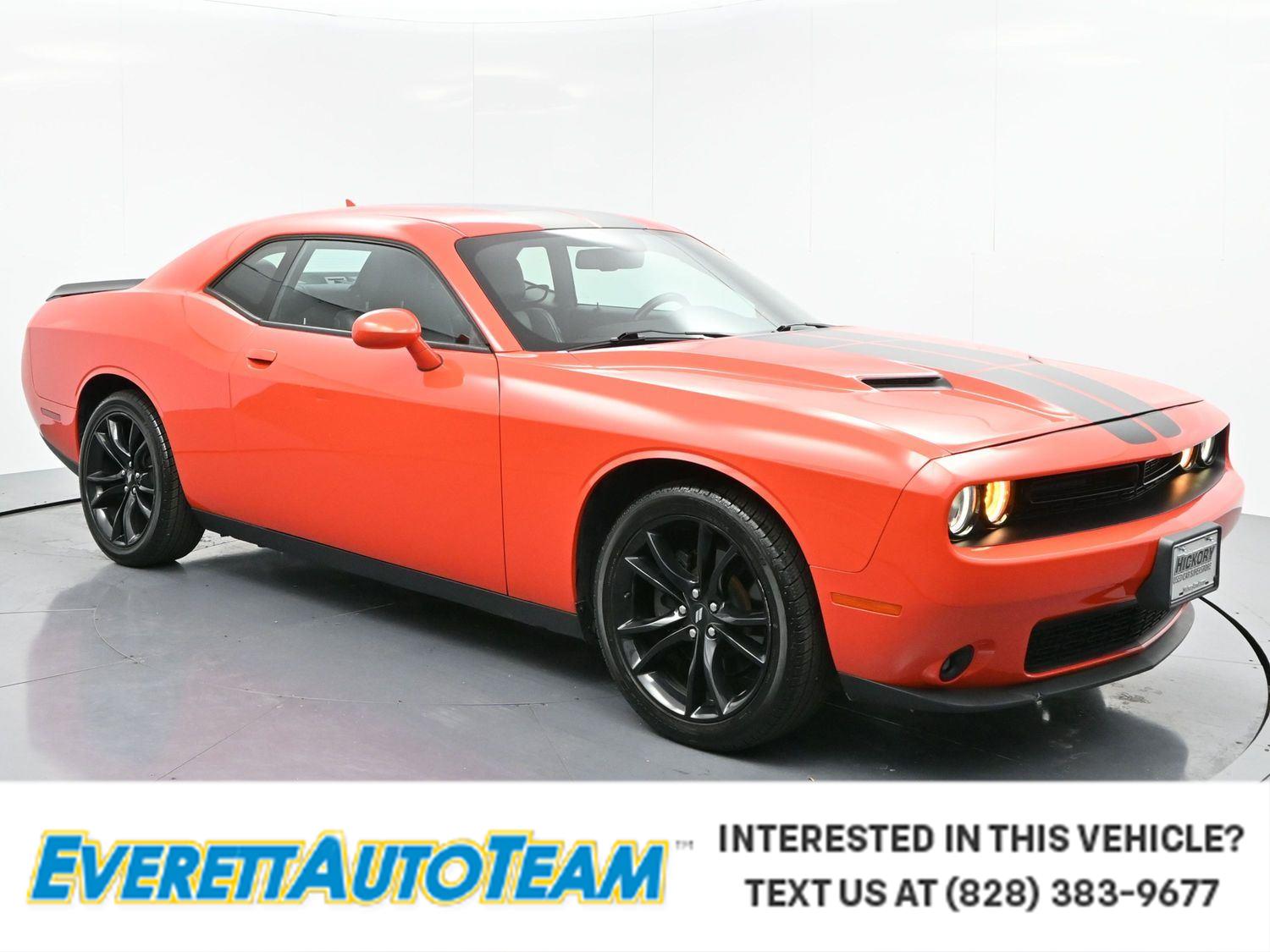 2018 Dodge Challenger SXT Plus's photo