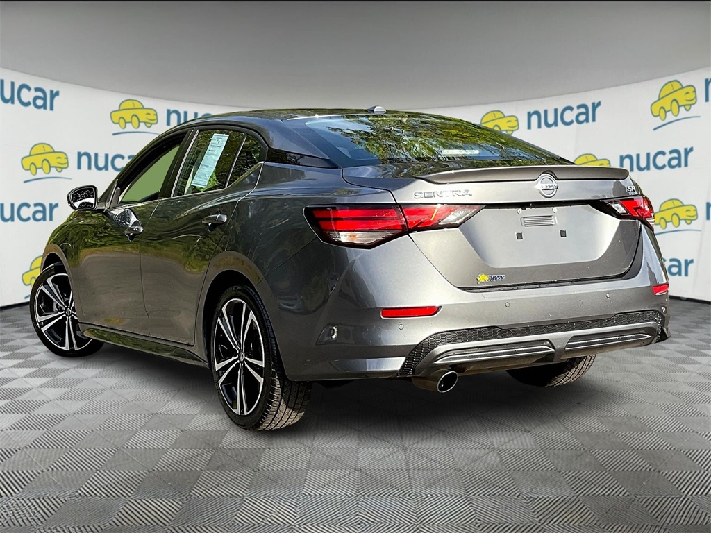 2022 Nissan Sentra SR photo 4