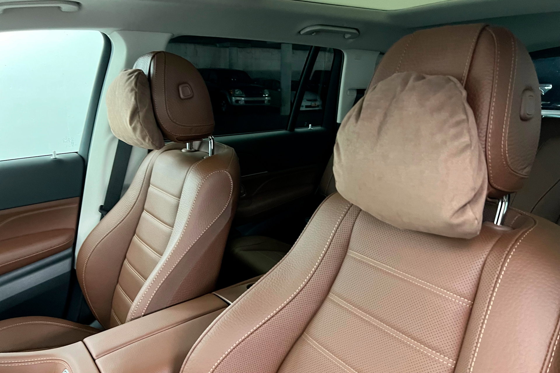 2025 Mercedes Benz GLS 450 4MATIC photo 16