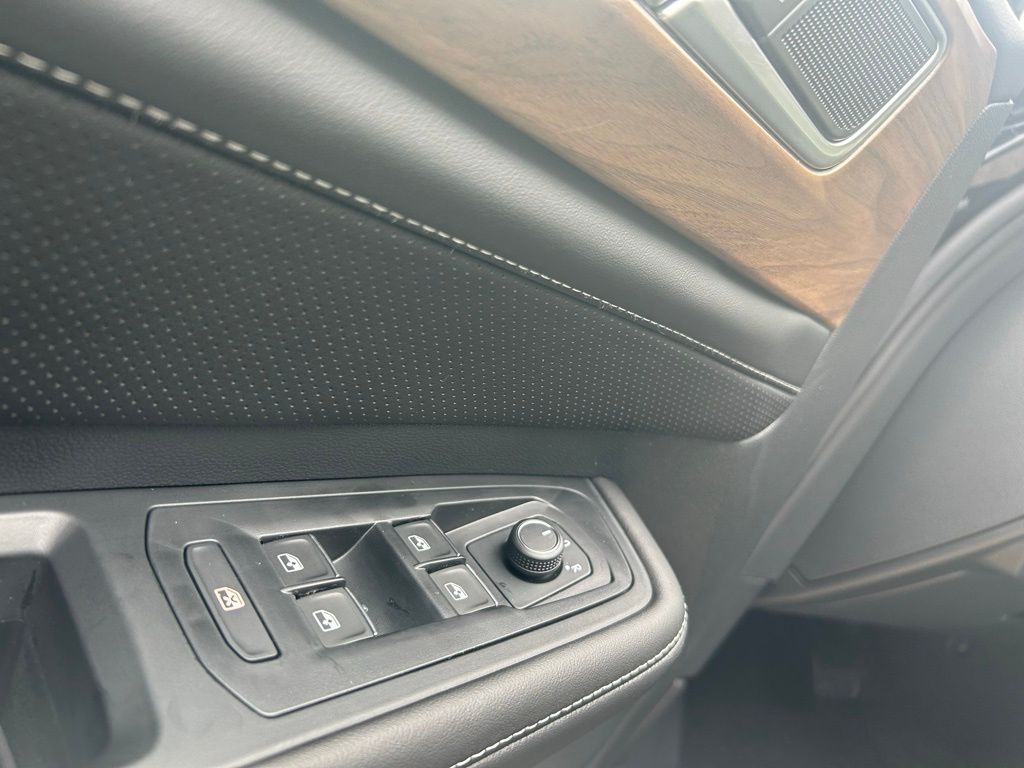 2026 Volkswagen Atlas SE Technology photo 44