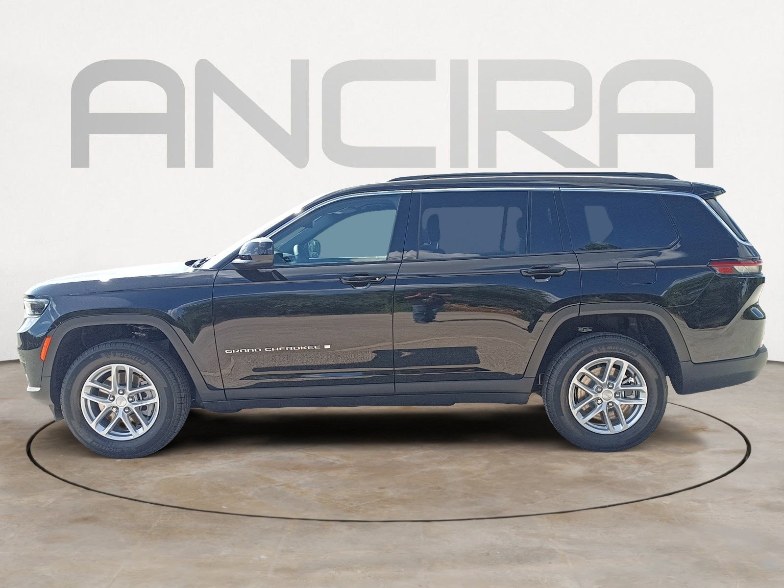 2025 Jeep Grand Cherokee Laredo photo 6