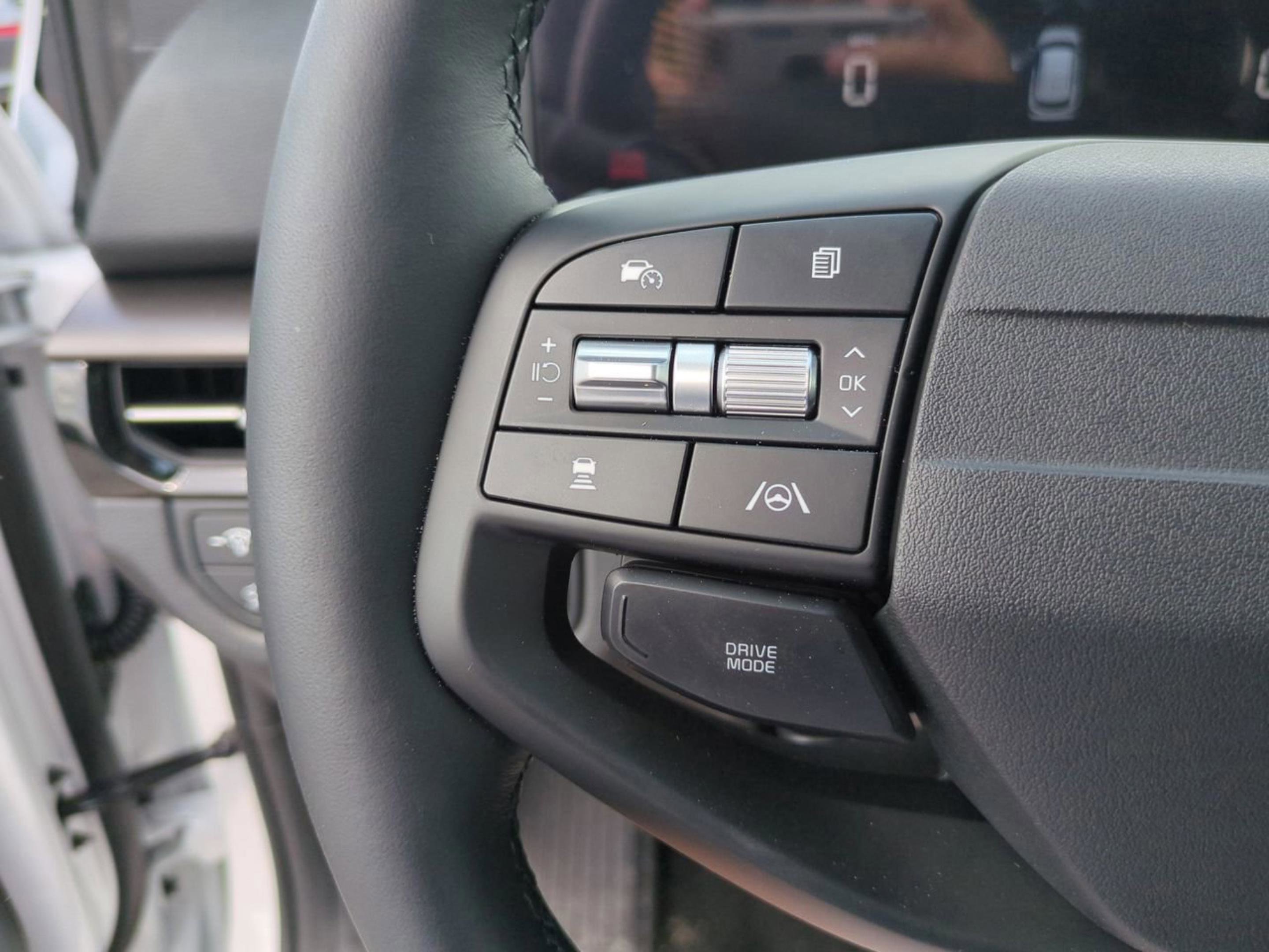 2026 Kia Sportage EX photo 23