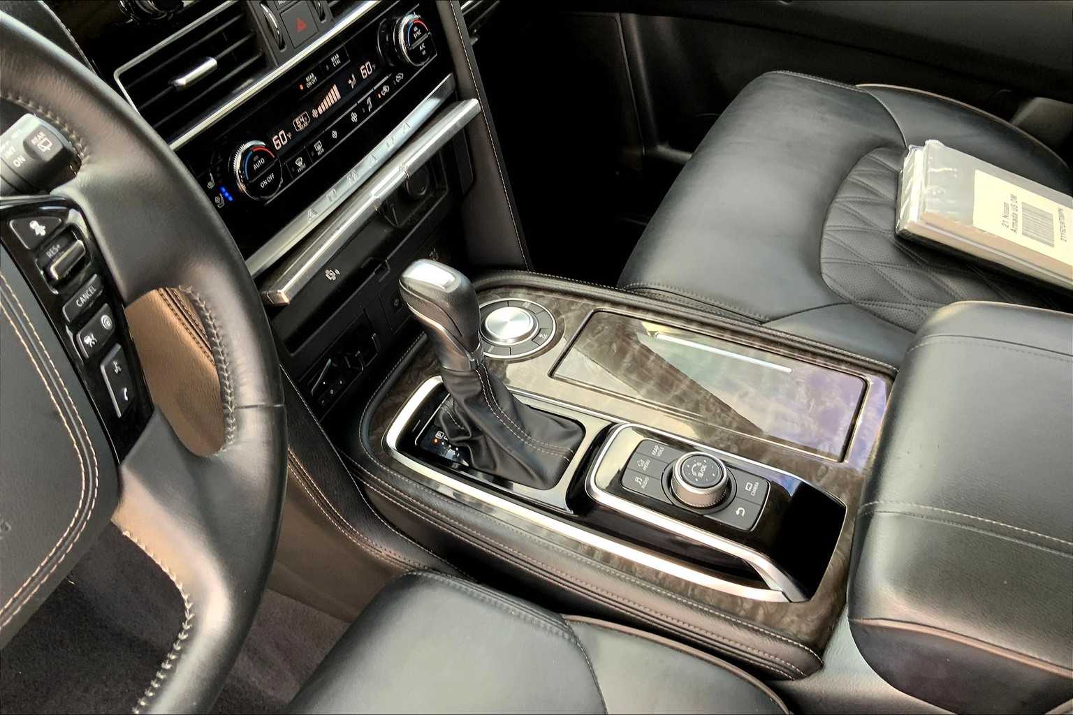 2021 Nissan Armada Platinum photo 16
