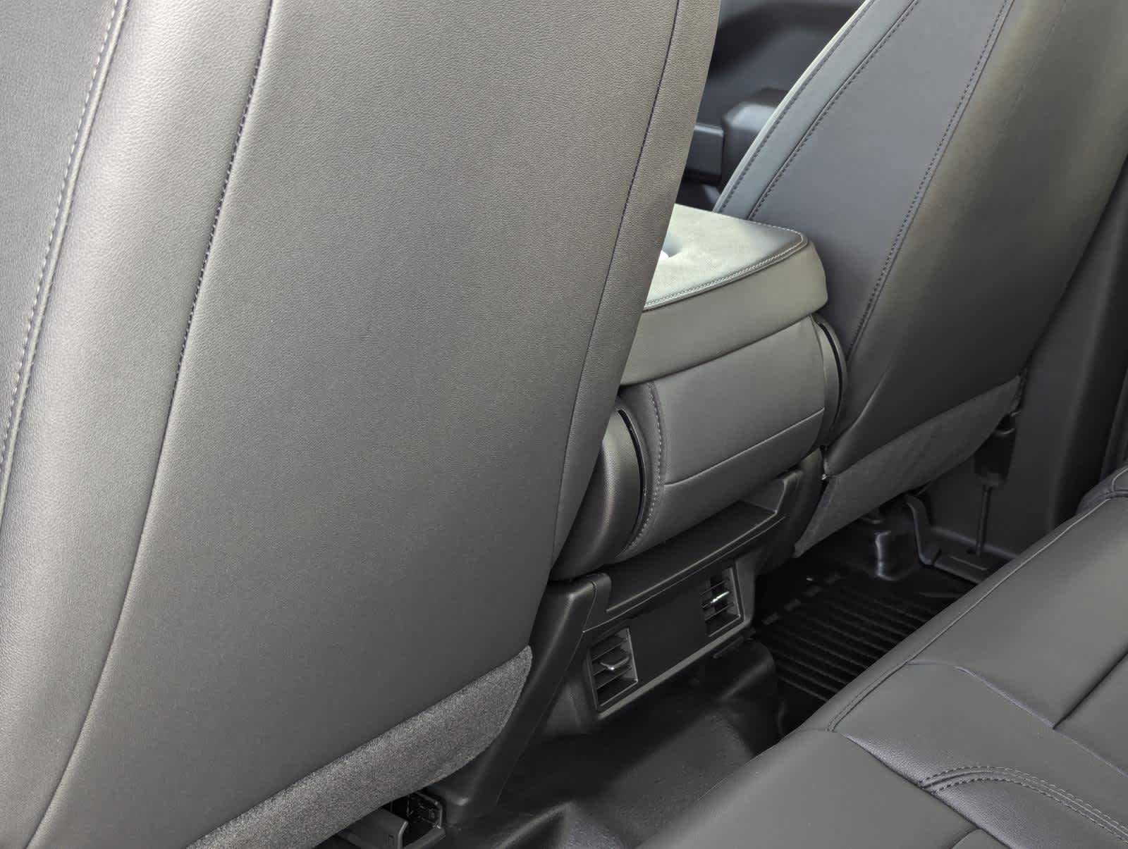 2025 Chevrolet Silverado 1500 photo 14