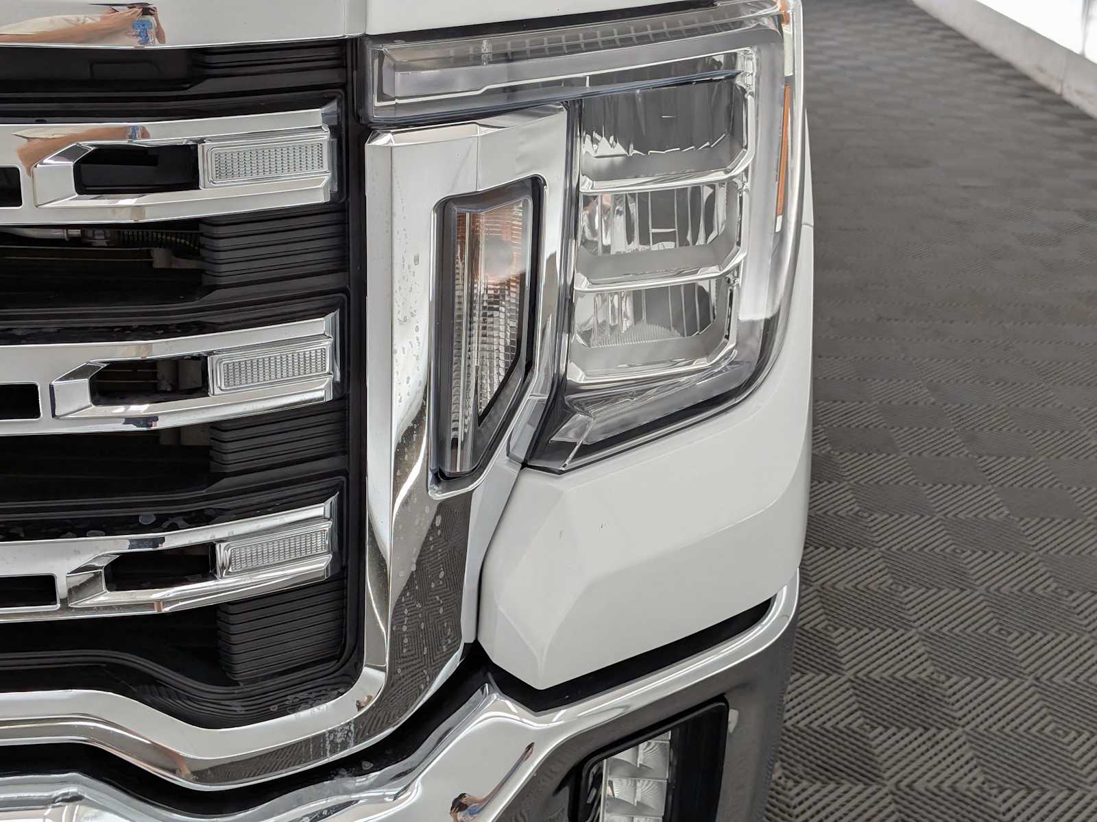 2021 Gmc Sierra 3500 HD SLE photo 9