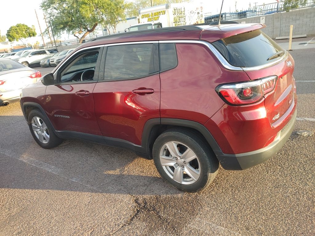 2022 Jeep Compass Latitude photo 10