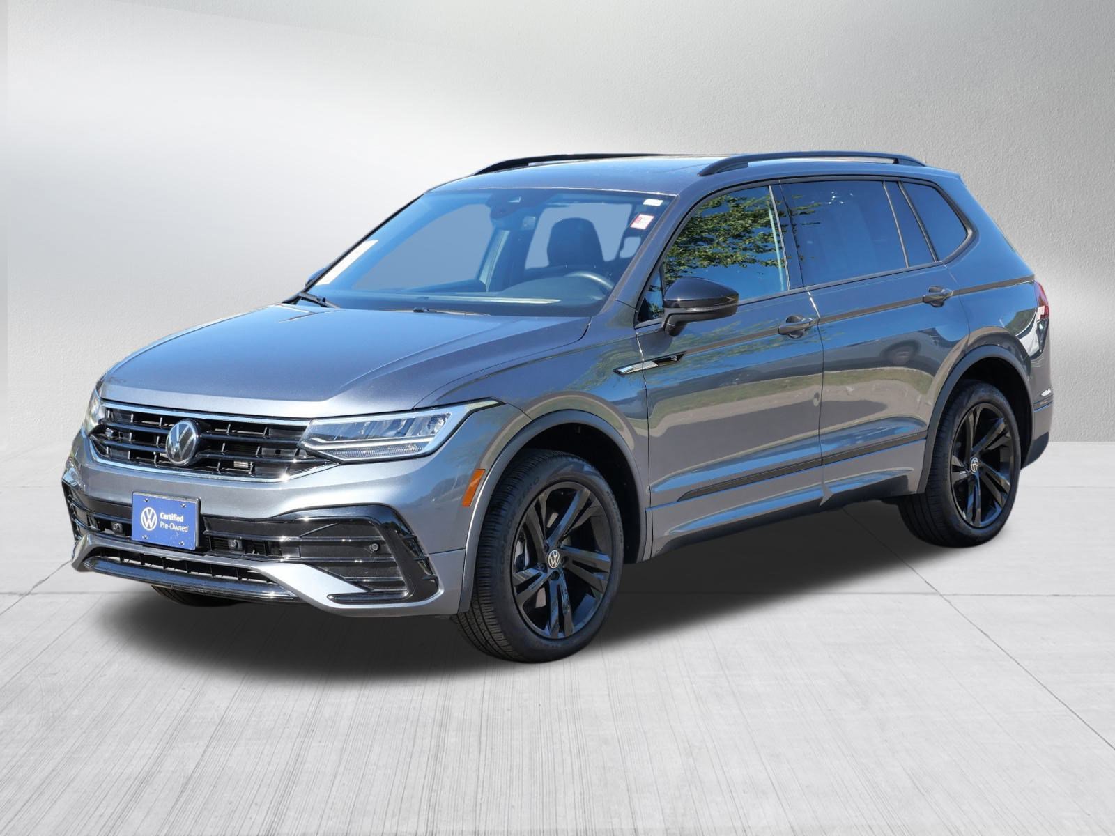 2024 Volkswagen Tiguan SE R-Line Black photo 3