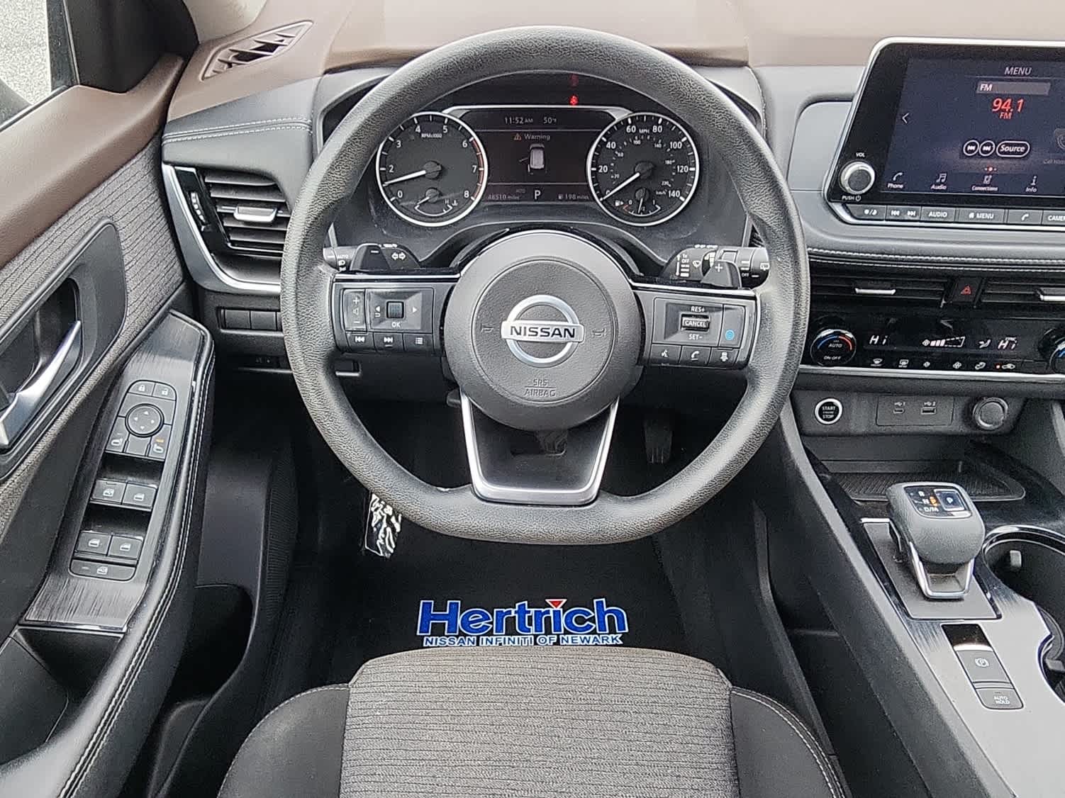 2021 Nissan Rogue SV photo 8