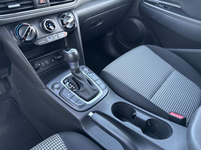 2020 Hyundai Kona SEL Plus photo 22