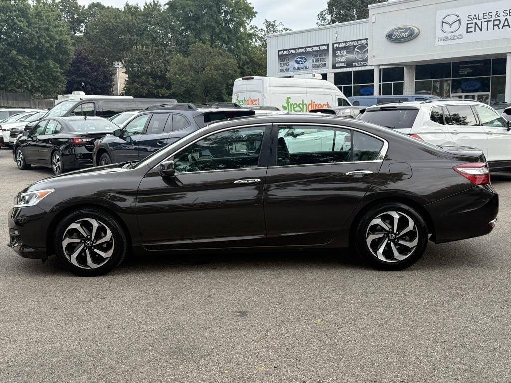 2016 Honda Accord EX-L photo 9