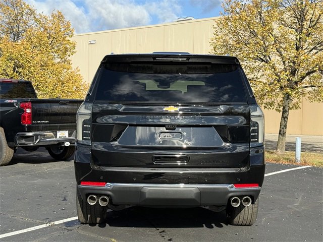 2026 Chevrolet Suburban Premier photo 3