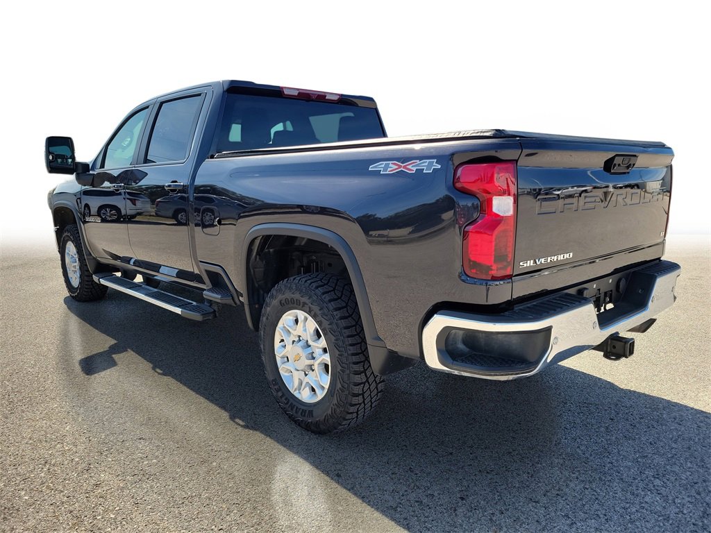 2024 Chevrolet Silverado 3500HD photo 3