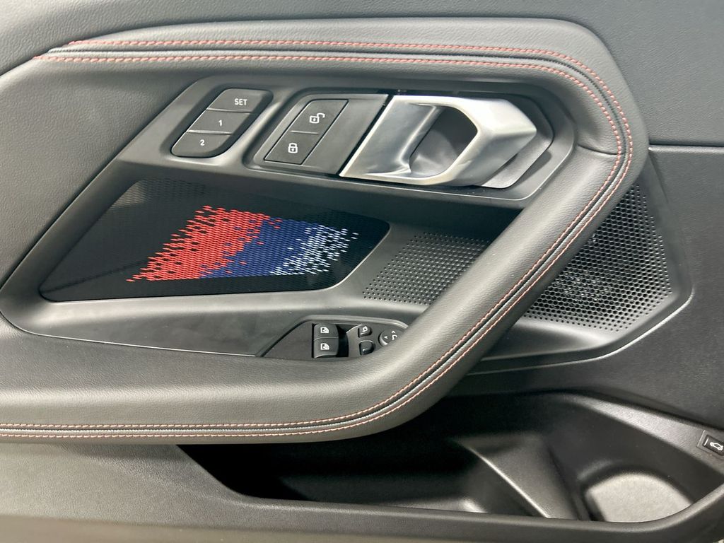 2025 Bmw 230i photo 11