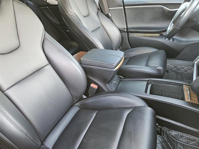 2021 Tesla Model S Long Range photo 10