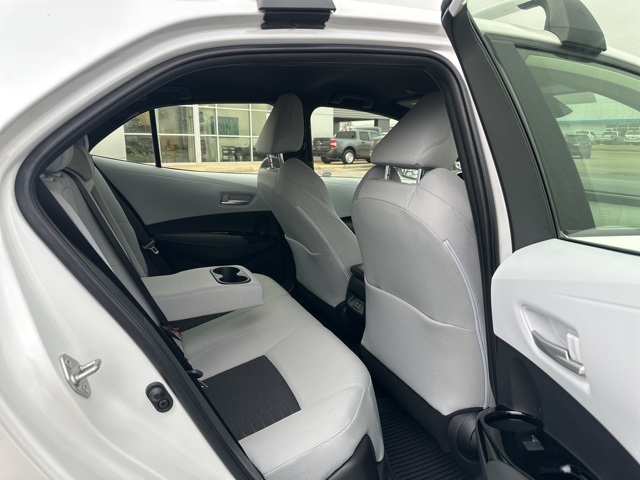 2025 Toyota Corolla SE photo 4