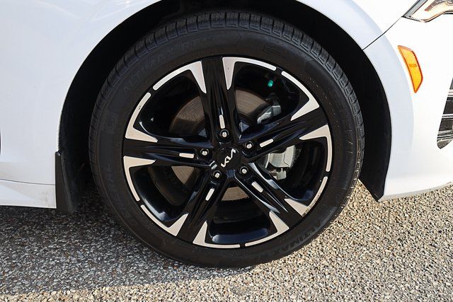 2023 Kia K5 GT-Line photo 9