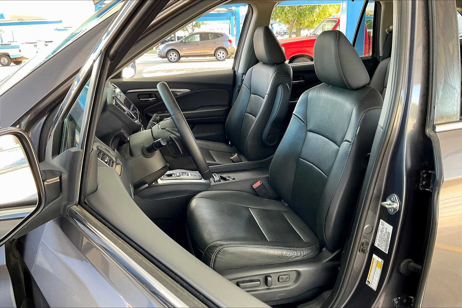 2021 Honda Pilot Special Edition photo 7