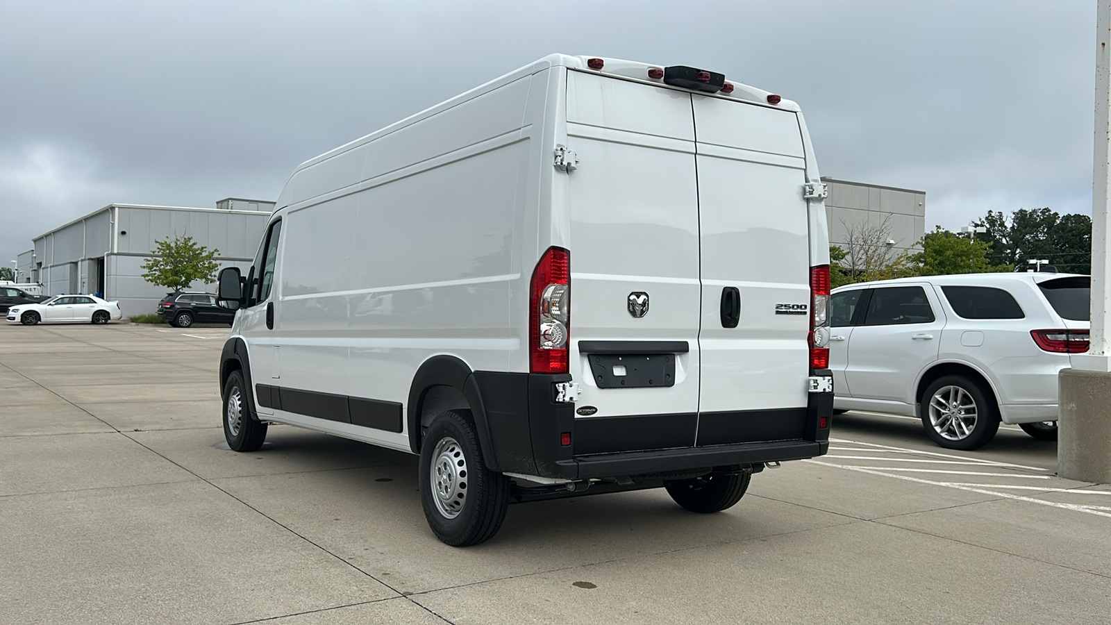 2025 Ram ProMaster 2500 LE photo 2