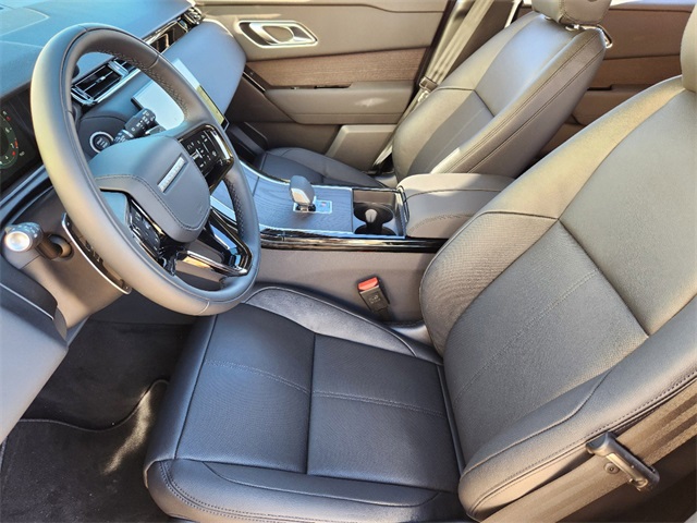 2025 Land Rover Range Rover Velar SE photo 11