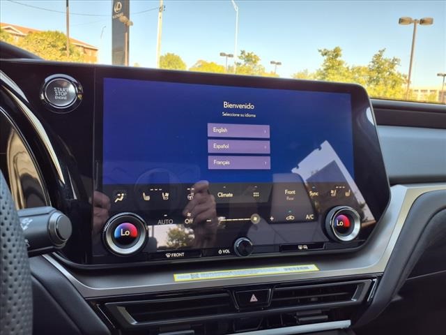 2025 Lexus TX 350 F SPORT photo 17