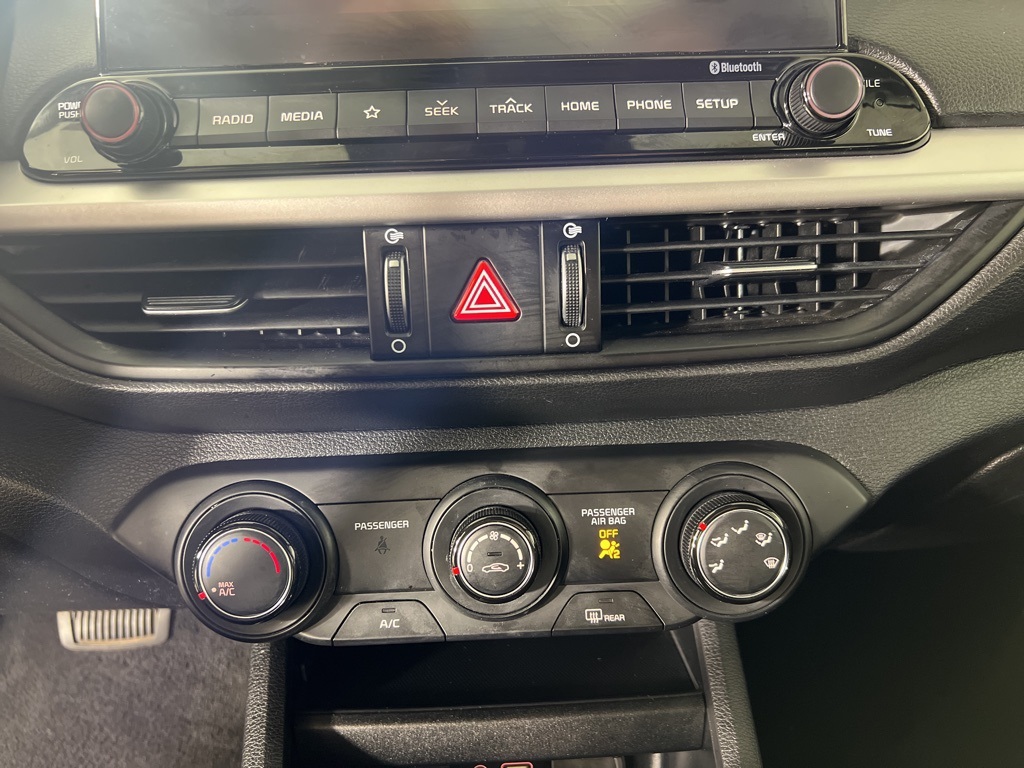 2020 Kia Forte LXS photo 18