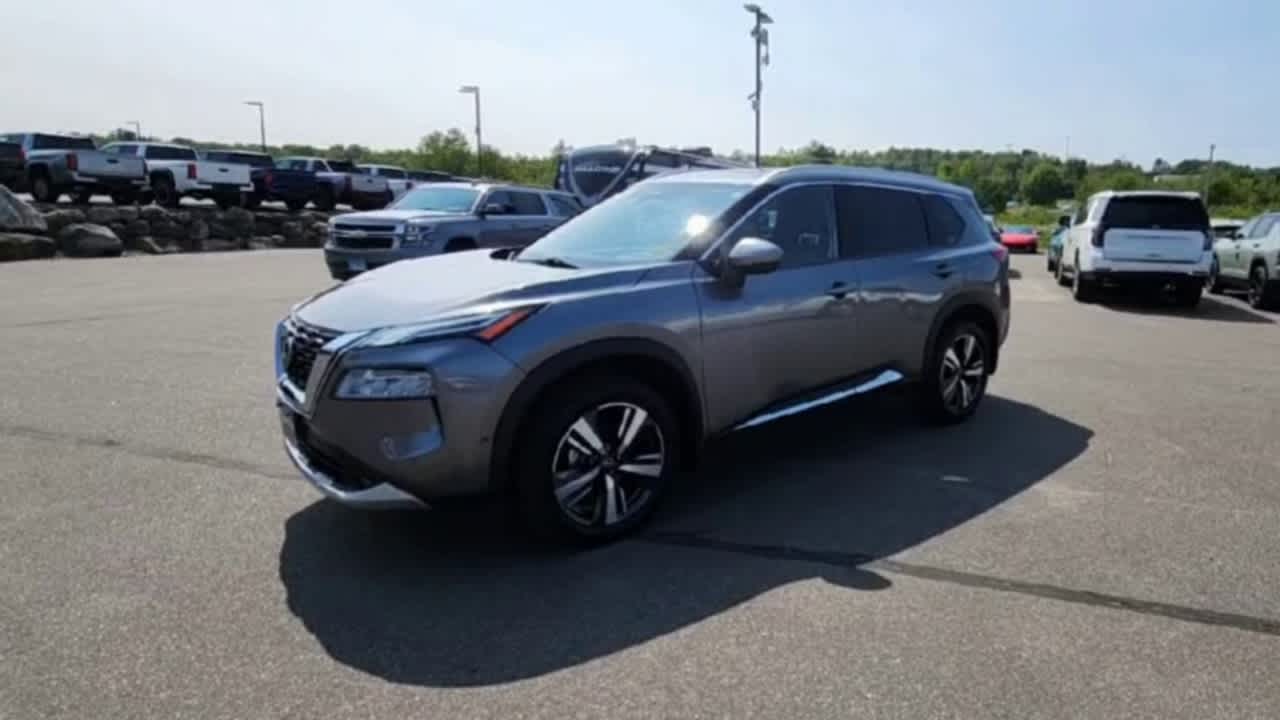 2022 Nissan Rogue Platinum photo 4