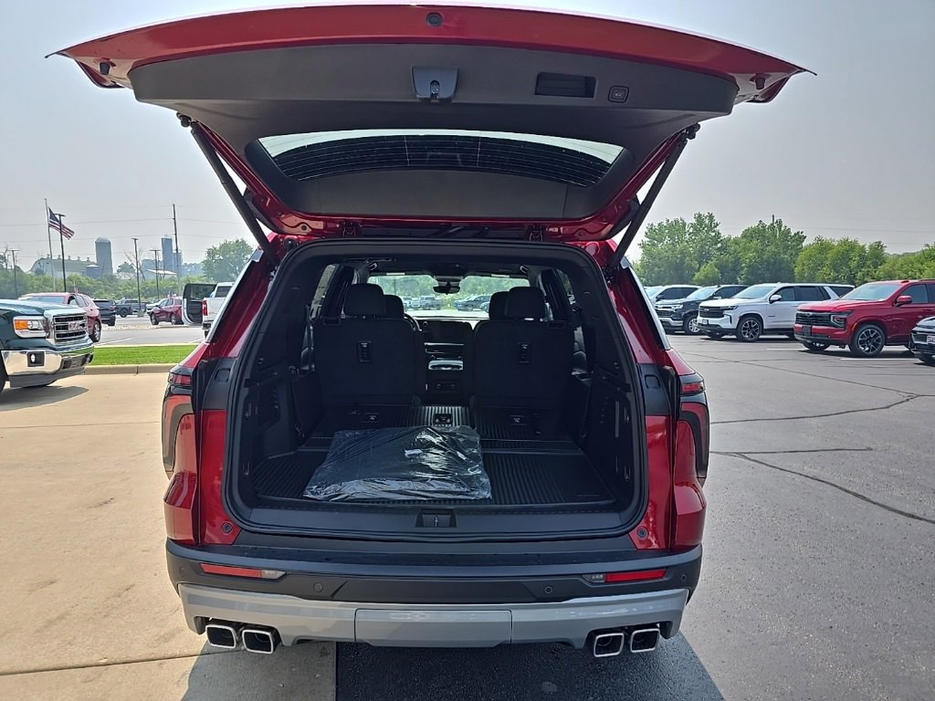 2026 Chevrolet Traverse photo 6
