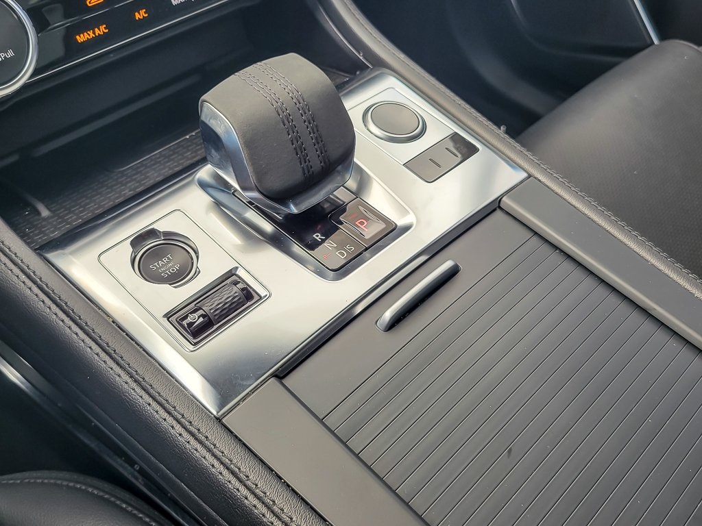 2023 Jaguar F-PACE P250 S photo 17
