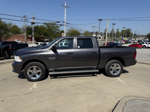 2016 Ram 1500 Express photo 9
