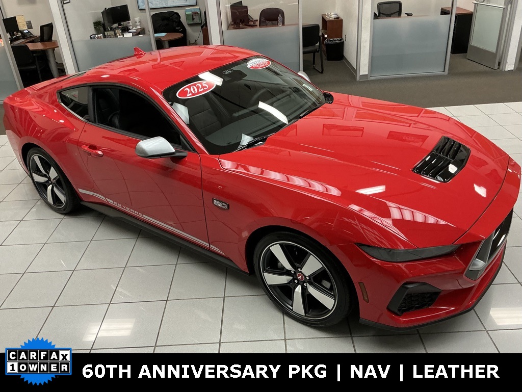 2025 Ford Mustang GT Premium's photo