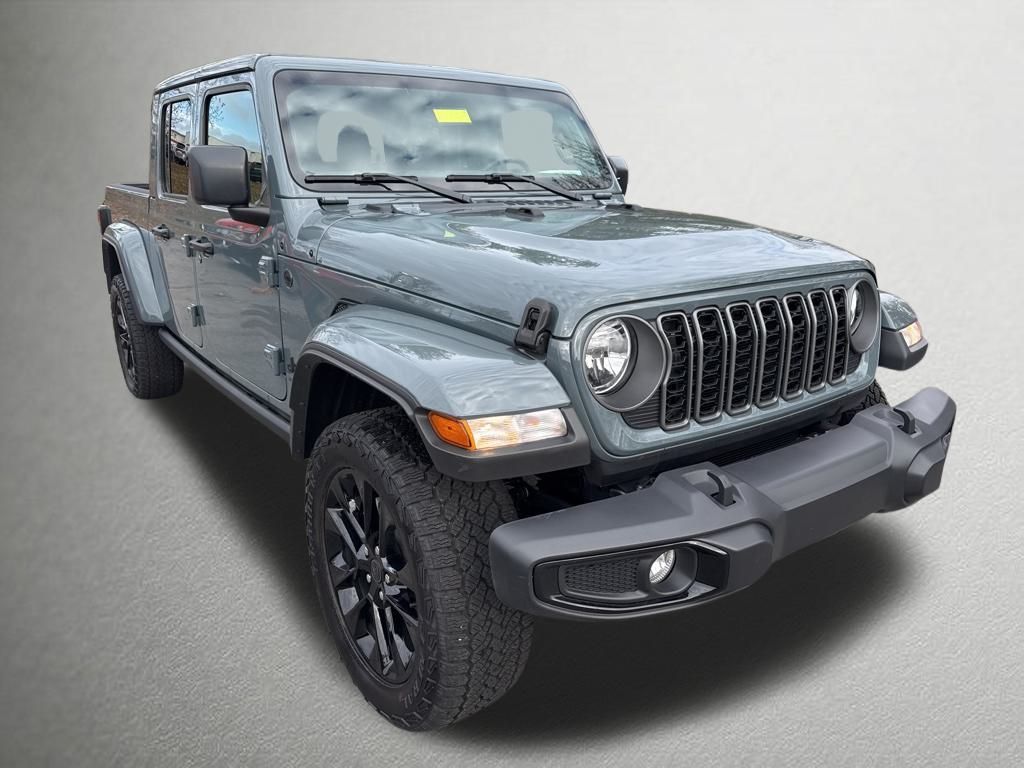 2025 Jeep Gladiator Nighthawk's photo