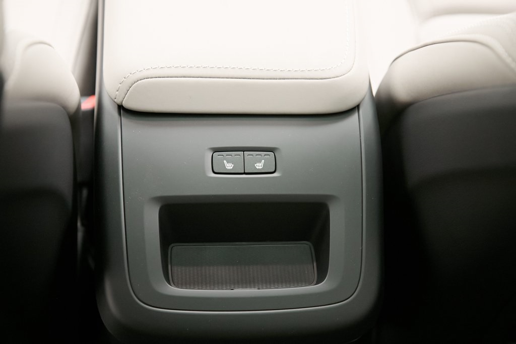 2026 VOLVO XC60 - Image 23