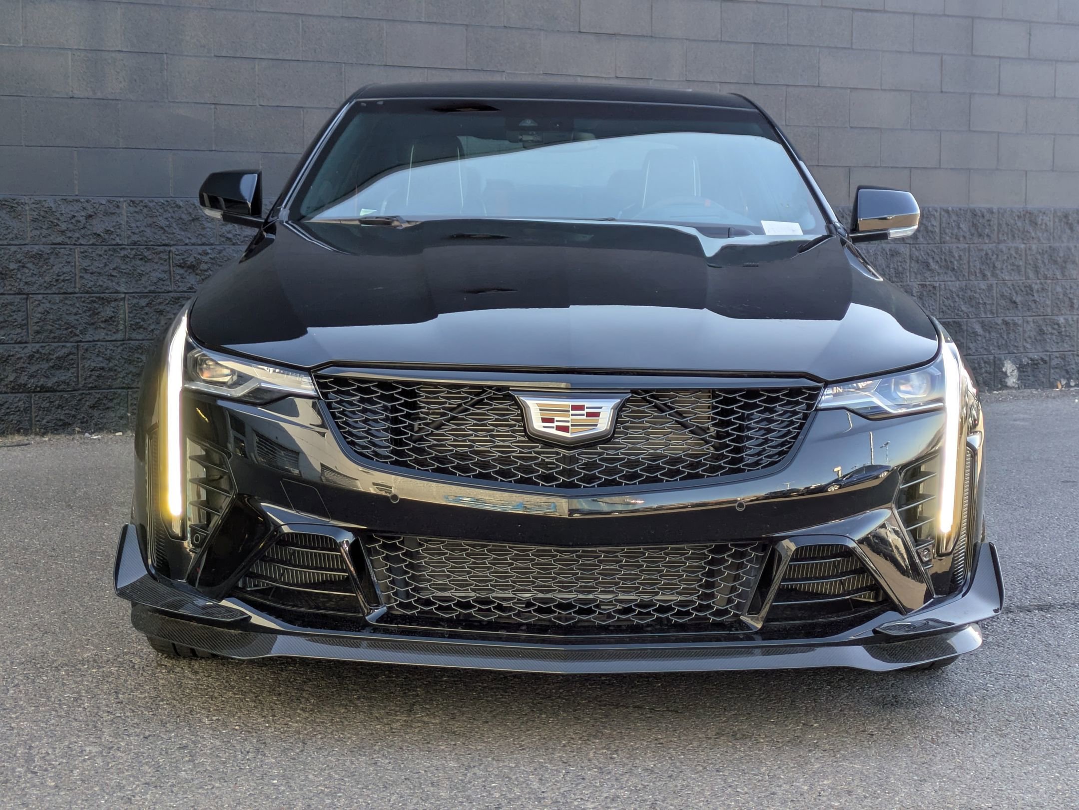 2025 Cadillac CT4 Blackwing photo 2