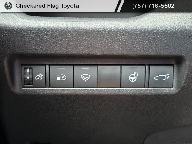 2022 Toyota RAV4 Hybrid XLE Premium photo 10