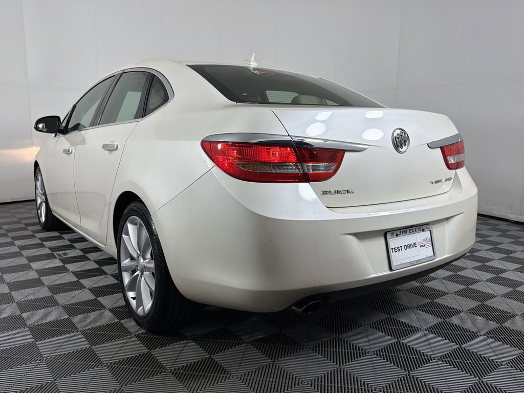 2013 Buick Verano Base photo 4