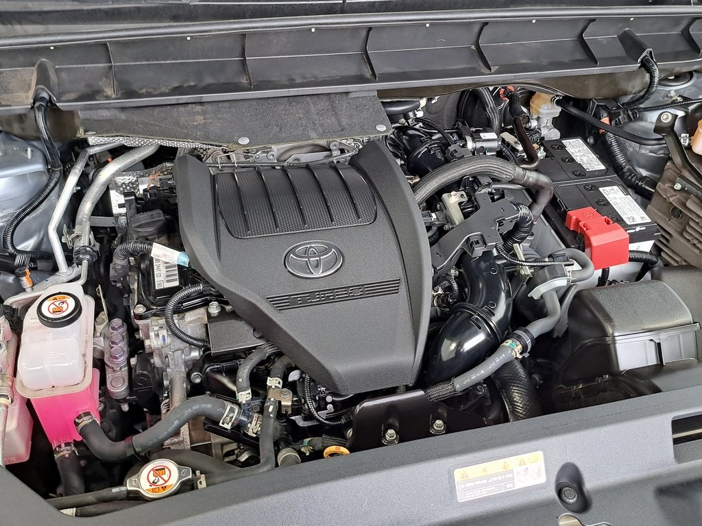 2023 Toyota Highlander L photo 33